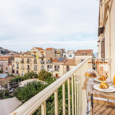 Casa E Arte Apartment Sorrento Luaran gambar